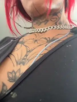 Snapshot of Kuromi_LS chatting on October 9, 2025, 7:03 pm Kuromi LS online show from October 9, 2025, 7:03 pm