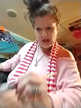 Snapshot of Fantasymaid80 chatting on December 30, 2024, 5:34 pm Fantasymaid80 online show from December 30, 2024, 5:34 pm