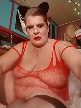 Snapshot of Fantasymaid80 chatting on January 13, 2025, 7:43 am Fantasymaid80 online show from January 13, 2025, 7:43 am