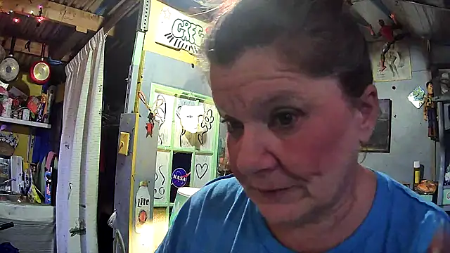 Snapshot of Fantasymaid80 chatting on October 29, 2025, 7:46 pm Fantasymaid80 online show from October 29, 2025, 7:46 pm