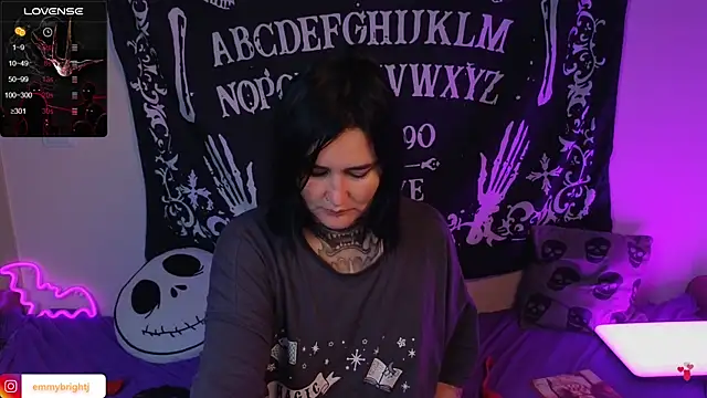 Snapshot of Emmybrightj_ chatting on September 26, 2025, 1:12 am Emmybrightj  online show from September 26, 2025, 1:12 am