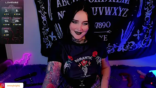 Snapshot of Emmybrightj_ chatting on September 29, 2025, 1:56 am Emmybrightj  online show from September 29, 2025, 1:56 am