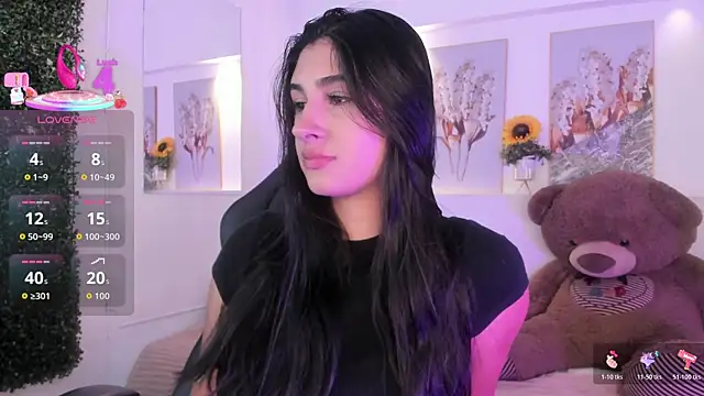 Snapshot of Ashley_Evans18 chatting on October 22, 2025, 12:48 pm Ashley Evans18 online show from October 22, 2025, 12:48 pm