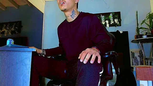 Snapshot of HannibalLester chatting on February 24, 2026, 4:24 am HannibalLester online show from February 24, 2026, 4:24 am