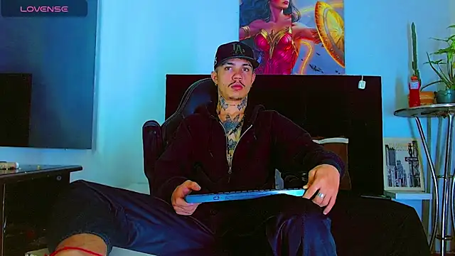 Snapshot of HannibalLester chatting on February 16, 2026, 7:40 am HannibalLester online show from February 16, 2026, 7:40 am