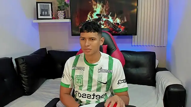 yei-sant online show from November 12, 2025, 3:54 am