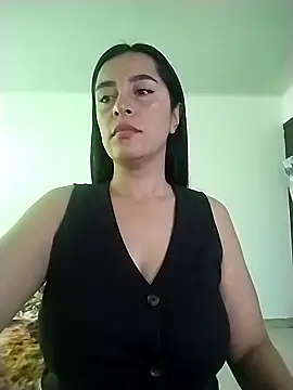 hailey85 online show from February 11, 2026, 7:03 pm