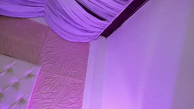 sadashi moon  online show from March 12, 2025, 12:53 am