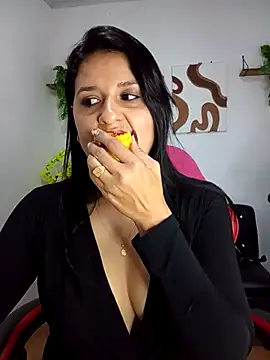 elena jonees online show from March 13, 2026, 8:14 pm