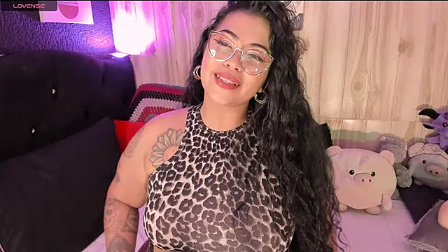 yoishat77 online show from December 5, 2024, 6:37 am