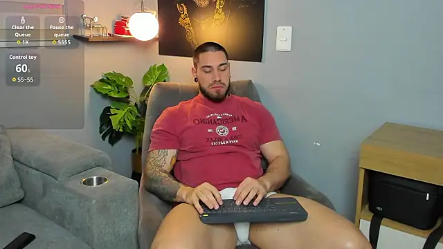 Giorgio-Leone online show from March 18, 2026, 11:27 pm