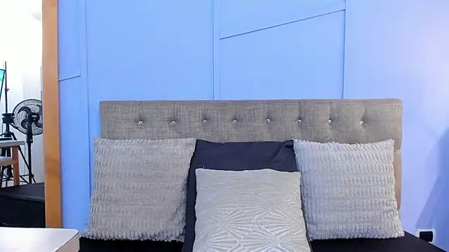 nathalie rossel online show from November 7, 2025, 8:13 pm