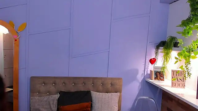 Snapshot of nathalie_rossel chatting on September 19, 2025, 6:50 am nathalie rossel online show from September 19, 2025, 6:50 am