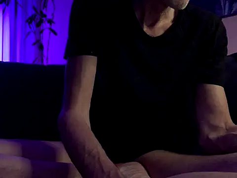 Snapshot of Bula94193 chatting on September 8, 2025, 9:36 pm Bula94193 online show from September 8, 2025, 9:36 pm