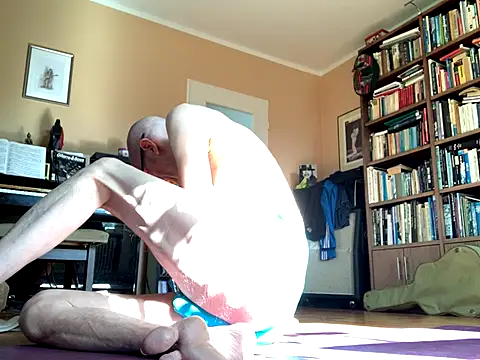 Snapshot of Bula94193 chatting on September 14, 2025, 9:42 am Bula94193 online show from September 14, 2025, 9:42 am