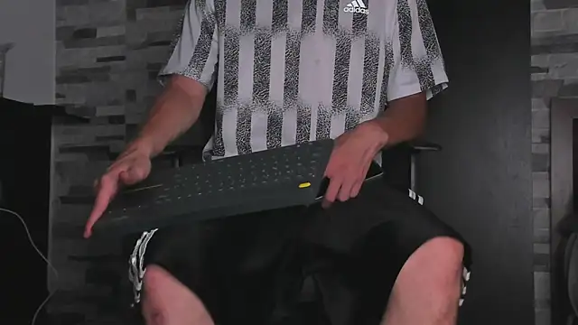 Snapshot of Dimitri_higth420 chatting on October 15, 2025, 3:31 pm Dimitri higth420 online show from October 15, 2025, 3:31 pm