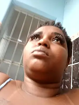 Snapshot of annybarros21 chatting on October 18, 2025, 12:29 pm annybarros21 online show from October 18, 2025, 12:29 pm