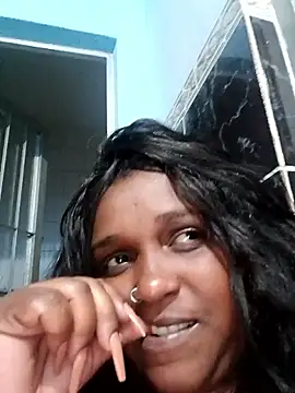 annybarros21 online show from April 4, 2026, 3:46 am