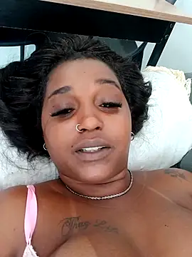 annybarros21 online show from March 23, 2026, 1:22 pm