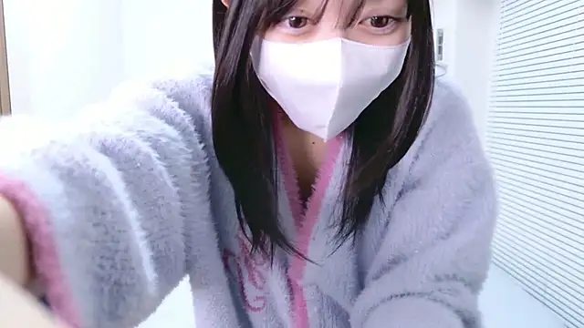 Yurie  online show from February 17, 2026, 1:19 pm
