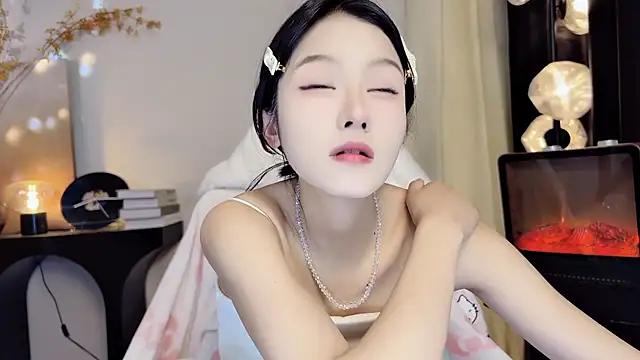 xiaodaibabyy online show from March 2, 2025, 4:25 pm