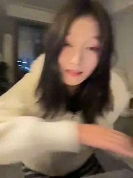 xiaodaibabyy online show from February 21, 2025, 1:55 pm
