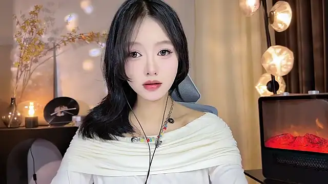 xiaodaibabyy online show from January 2, 2025, 12:46 pm