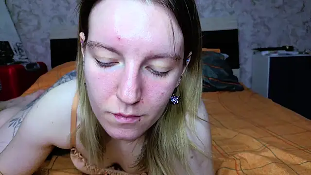 Snapshot of Baiambel_Mi chatting on February 16, 2026, 3:32 pm Baiambel Mi online show from February 16, 2026, 3:32 pm