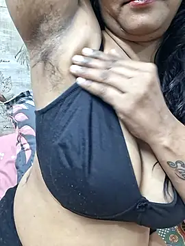 lovelyruhi online show from October 30, 2025, 7:39 am