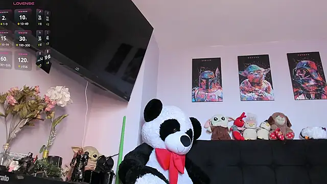 Carlasxdreams online show from April 12, 2026, 10:24 pm