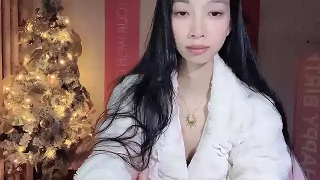 Lili-2 online show from December 31, 2024, 5:51 pm