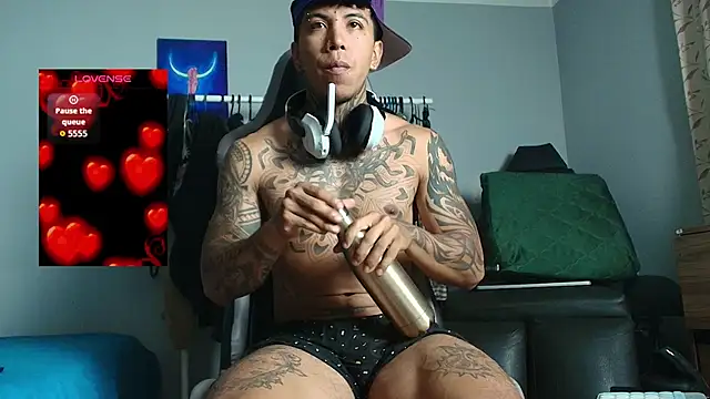 Nickhot0609 online show from March 22, 2026, 9:00 am