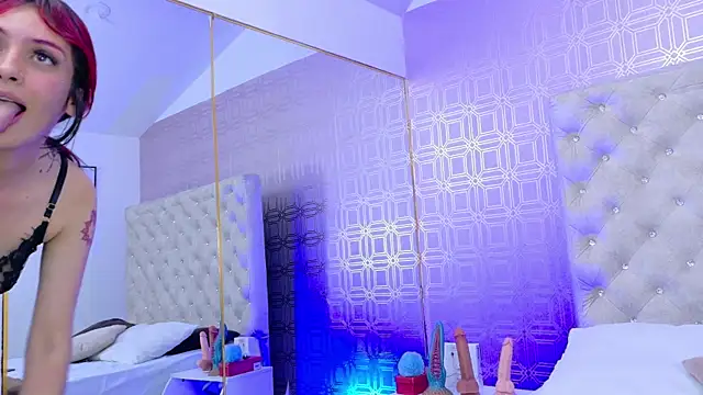 Snapshot of Derieri_D chatting on November 10, 2025, 8:25 pm Derieri D online show from November 10, 2025, 8:25 pm