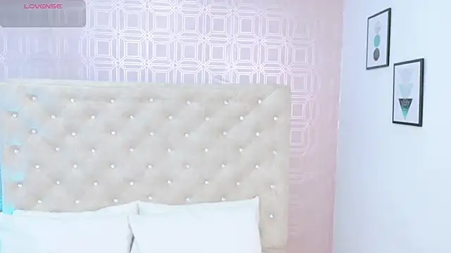 Snapshot of Derieri_D chatting on October 4, 2025, 7:48 pm Derieri D online show from October 4, 2025, 7:48 pm