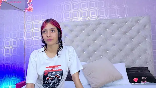 Snapshot of Derieri_D chatting on October 13, 2025, 7:48 pm Derieri D online show from October 13, 2025, 7:48 pm