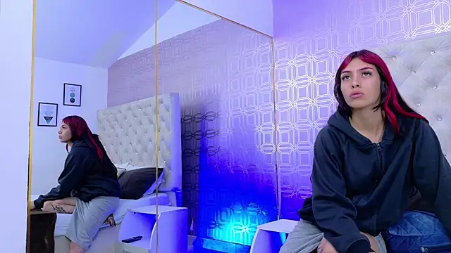 Snapshot of Derieri_D chatting on November 9, 2025, 7:40 pm Derieri D online show from November 9, 2025, 7:40 pm