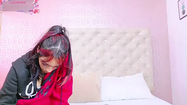 Snapshot of Derieri_D chatting on October 10, 2025, 7:47 pm Derieri D online show from October 10, 2025, 7:47 pm