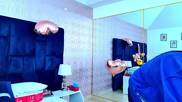 Snapshot of Derieri_D chatting on February 19, 2026, 3:25 am Derieri D online show from February 19, 2026, 3:25 am