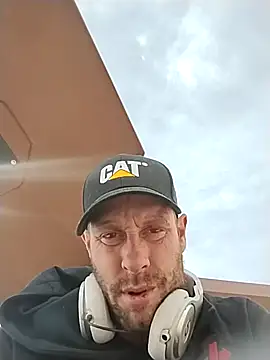 Snapshot of axelongshaft69 chatting on February 23, 2026, 9:04 pm axelongshaft69 online show from February 23, 2026, 9:04 pm