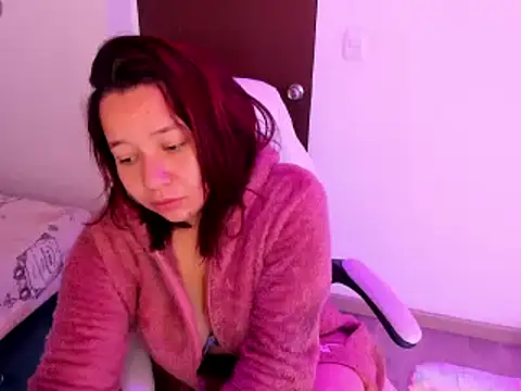 Snapshot of Jhiinny_Brownn chatting on March 13, 2025, 12:13 pm Jhiinny Brownn online show from March 13, 2025, 12:13 pm