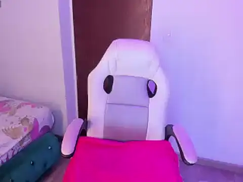 Snapshot of Jhiinny_Brownn chatting on March 22, 2025, 3:09 am Jhiinny Brownn online show from March 22, 2025, 3:09 am