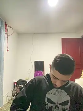 Jestebanano online show from February 11, 2026, 3:39 am