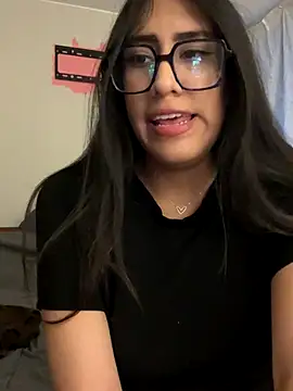 Snapshot of AleFantasy0001 chatting on October 7, 2025, 2:45 am AleFantasy0001 online show from October 7, 2025, 2:45 am