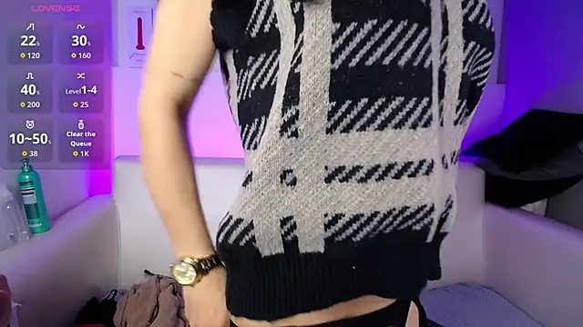 Melodi Roux online show from February 9, 2026, 12:47 pm