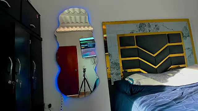 MattDevon online show from November 5, 2025, 9:07 pm