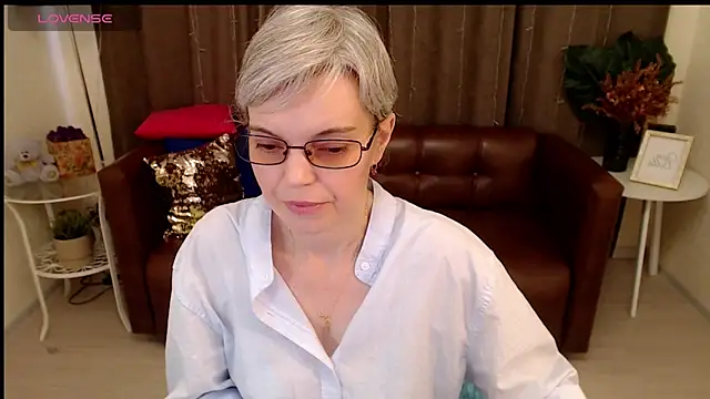 Cutie Erikaa1 online show from March 7, 2025, 5:40 am