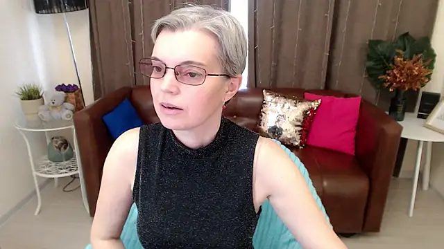 Cutie Erikaa1 online show from February 26, 2025, 5:57 am