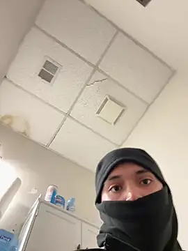 Snapshot of zazavc chatting on January 23, 2025, 10:22 pm zazavc online show from January 23, 2025, 10:22 pm