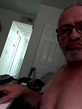 Snapshot of geilerschwanz64 chatting on February 6, 2025, 6:35 pm geilerschwanz64 online show from February 6, 2025, 6:35 pm