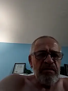 Snapshot of geilerschwanz64 chatting on February 19, 2025, 7:17 am geilerschwanz64 online show from February 19, 2025, 7:17 am